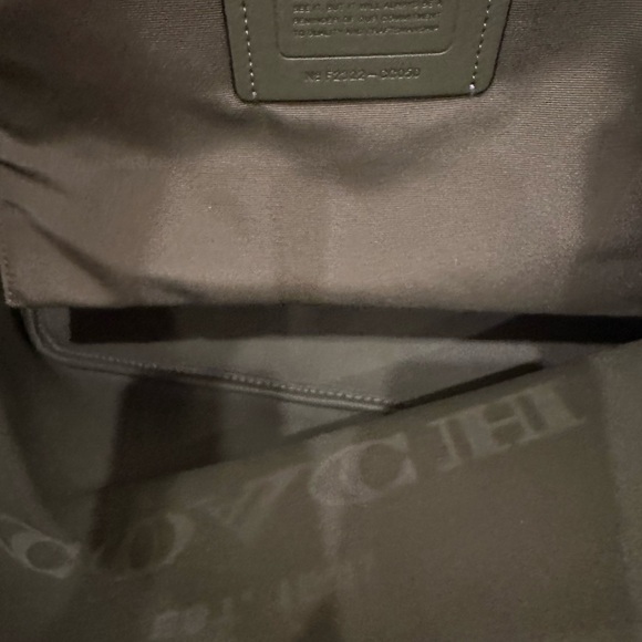Coach Cameron NWT Olive Green Leather Tote - Picture 9 of 9